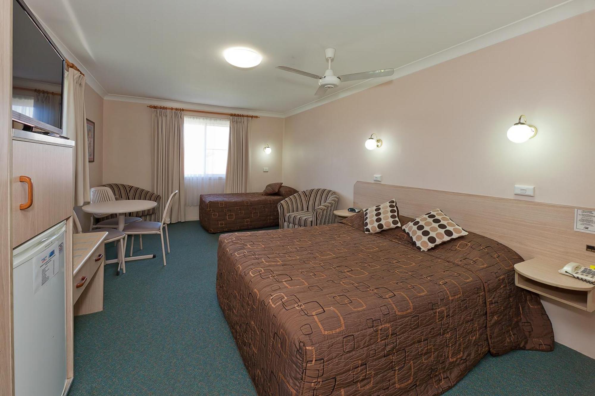 Abraham Lincoln Motel Tamworth Bagian luar foto