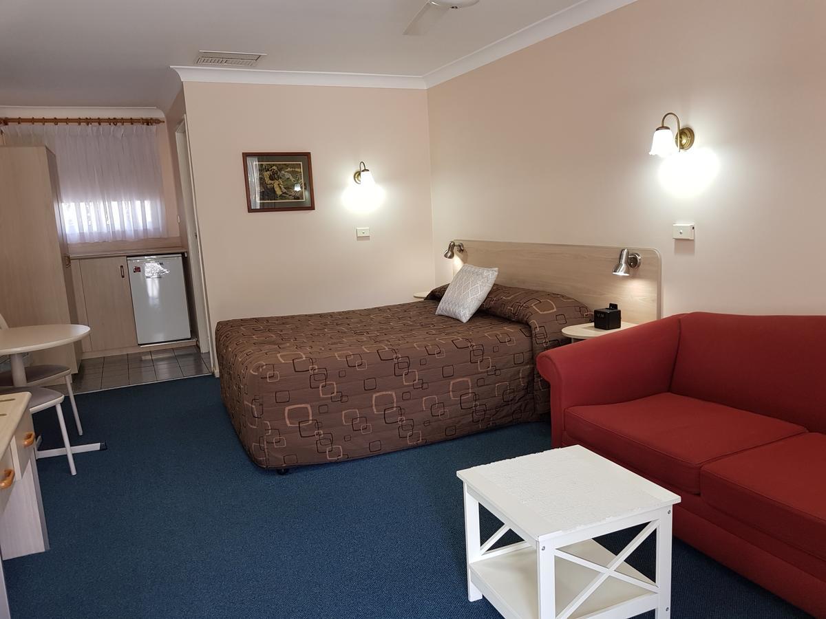 Abraham Lincoln Motel Tamworth Bagian luar foto
