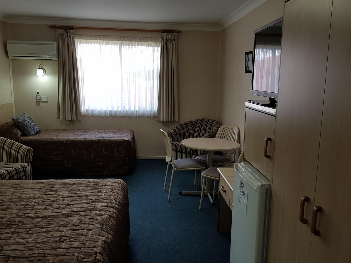 Abraham Lincoln Motel Tamworth Bagian luar foto