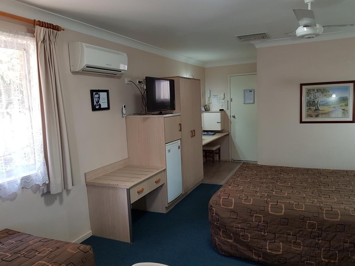 Abraham Lincoln Motel Tamworth Bagian luar foto