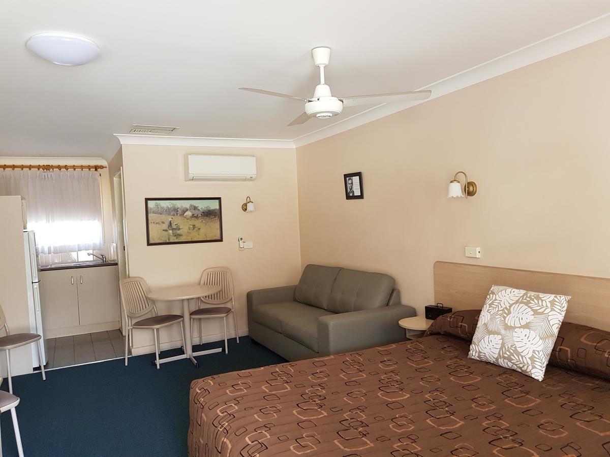 Abraham Lincoln Motel Tamworth Bagian luar foto