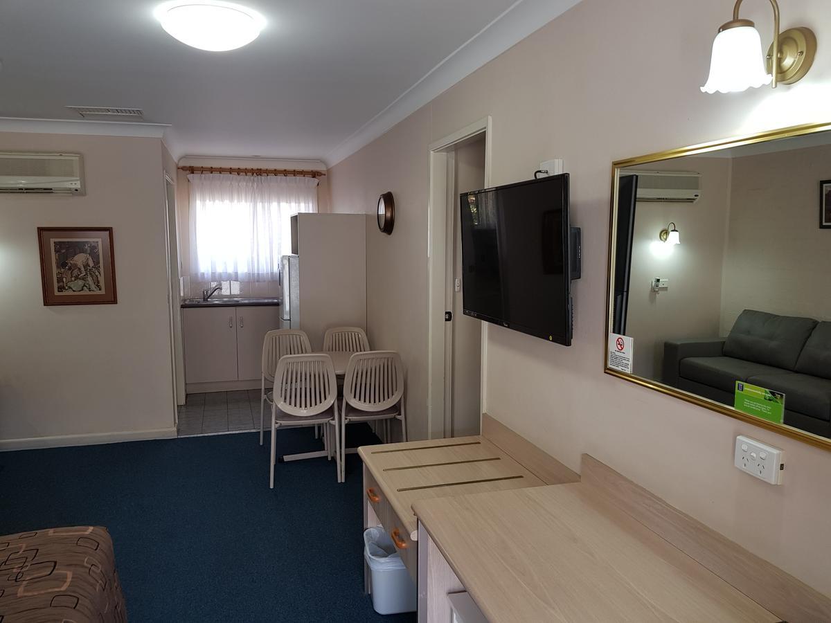 Abraham Lincoln Motel Tamworth Bagian luar foto