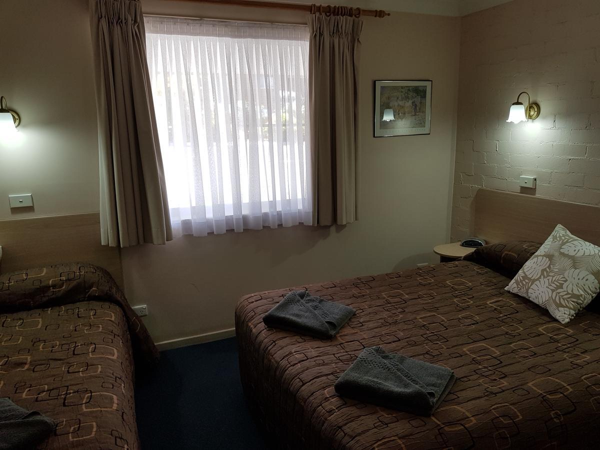 Abraham Lincoln Motel Tamworth Bagian luar foto