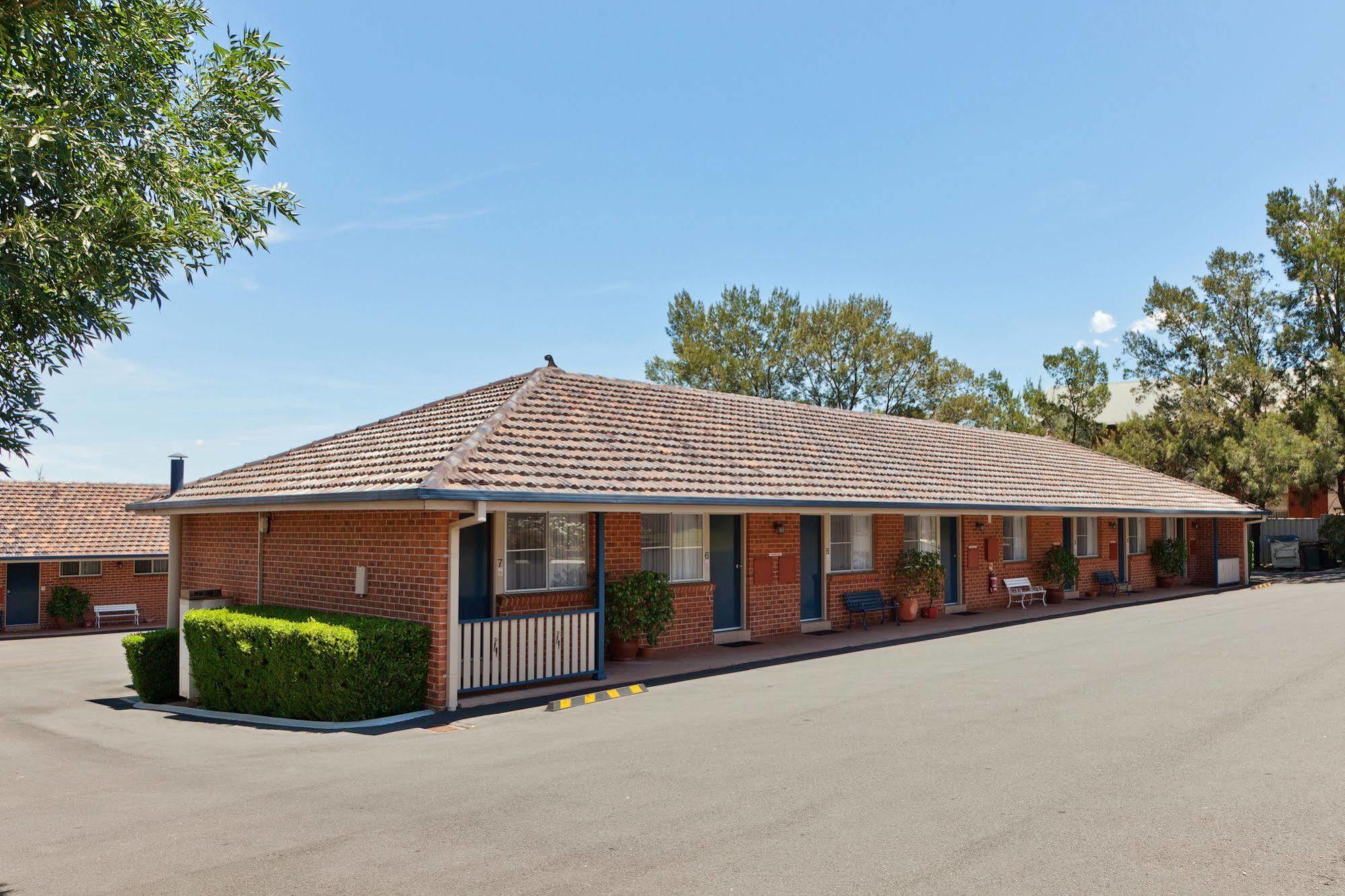 Abraham Lincoln Motel Tamworth Bagian luar foto