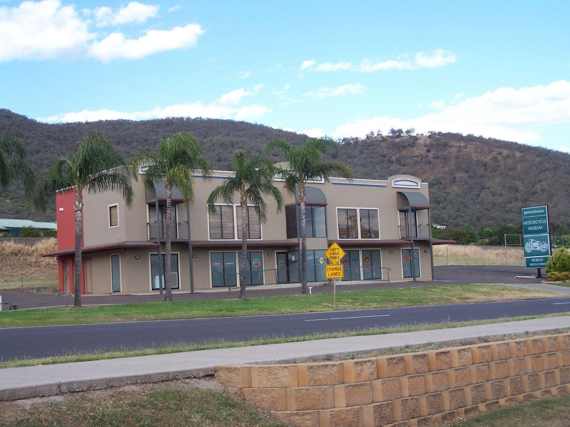 Abraham Lincoln Motel Tamworth Bagian luar foto