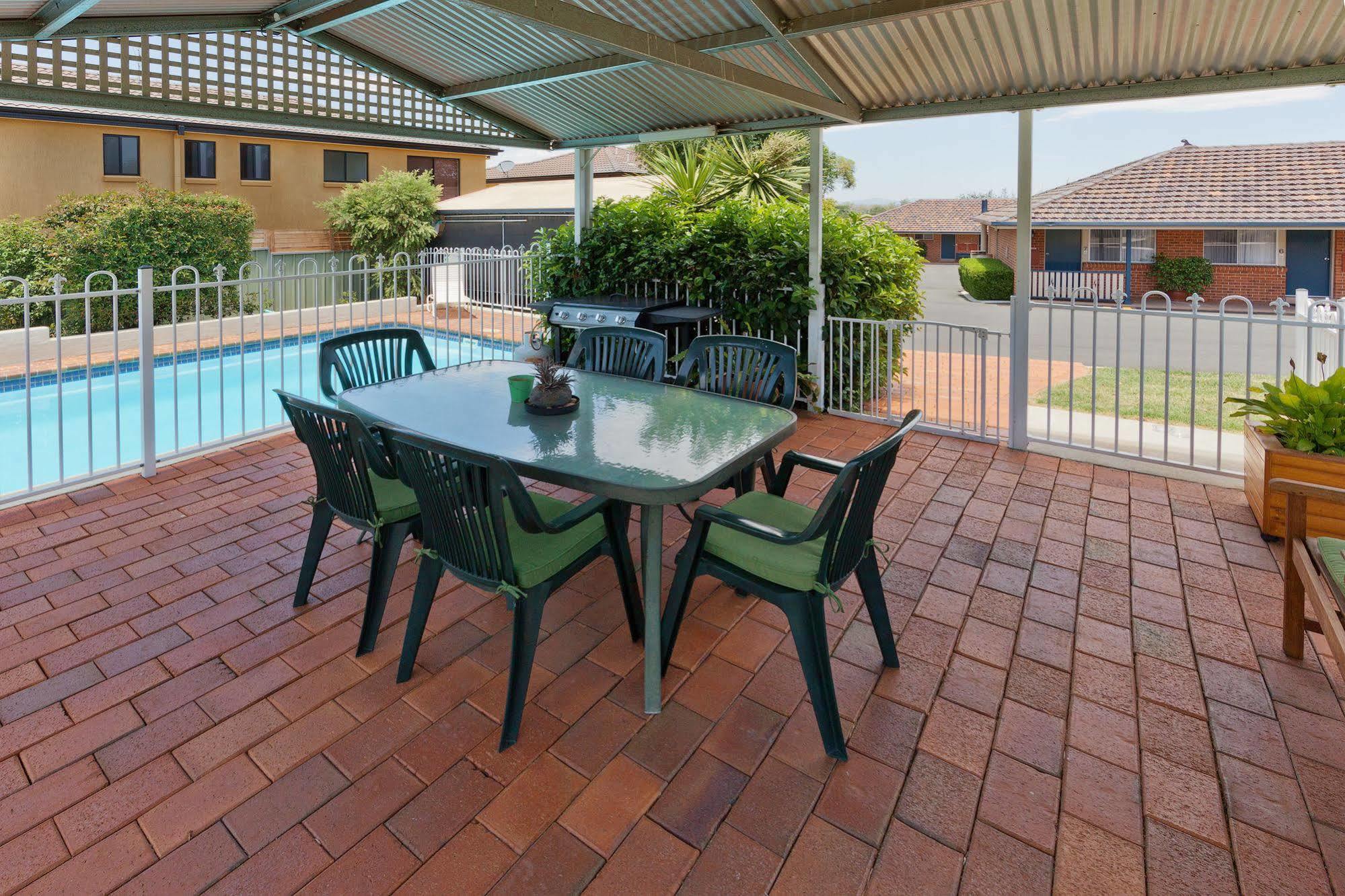 Abraham Lincoln Motel Tamworth Bagian luar foto